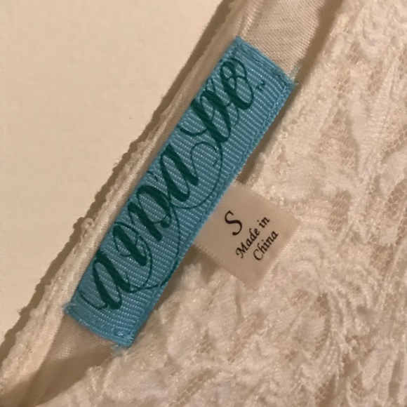 White Lace V-Neck Dress - Picture 3 of 4